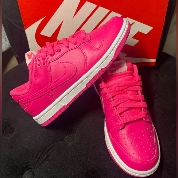 Nike Dunk Low Hyper Pink women’s size 6/ Gs 4.5 - Picture 4 of 4